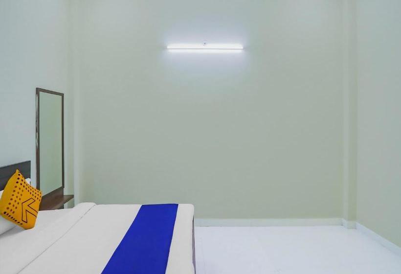 호텔 Spot On 78792 Moore Residency