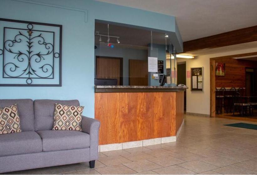 فندق Amerivu Inn And Suites Shawano Wi