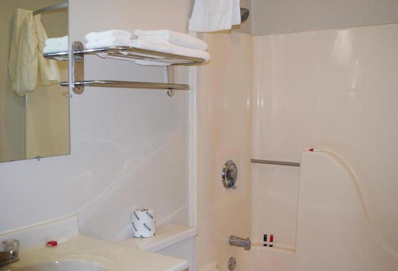 فندق Amerivu Inn And Suites Shawano Wi