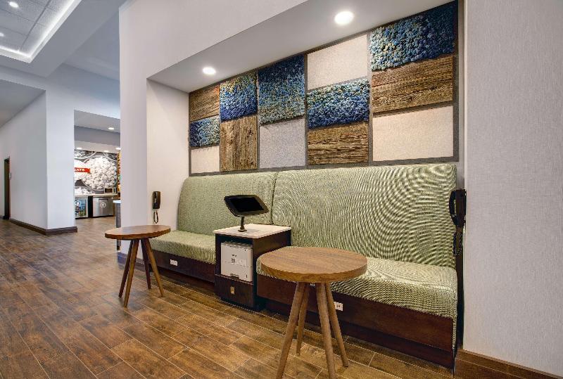 בית מלון כפרי Hampton Inn & Suites By Hilton Waterloo St. Jacobs