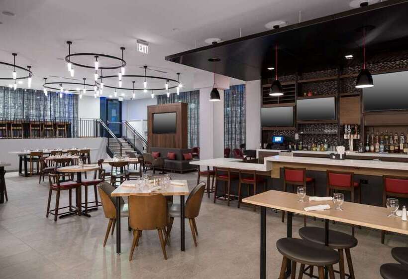 Hotel Hilton Garden Inn Madison Downtown