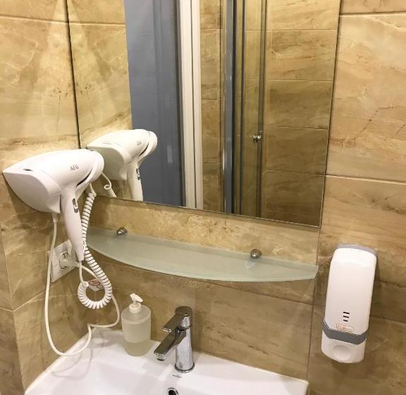 Hôtel готель вікторія