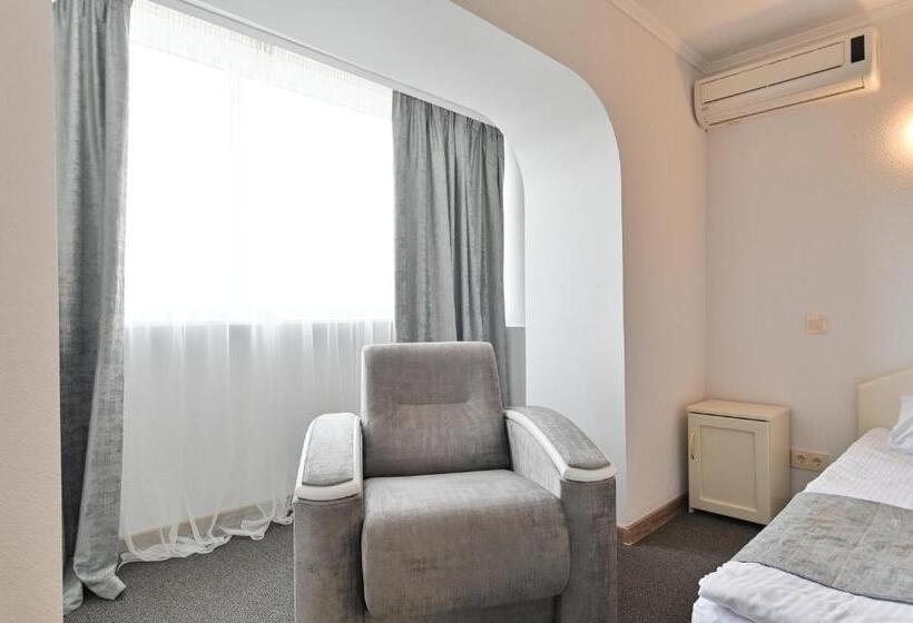 Makis Hotel Spa