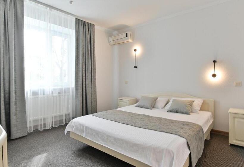 Makis Hotel Spa