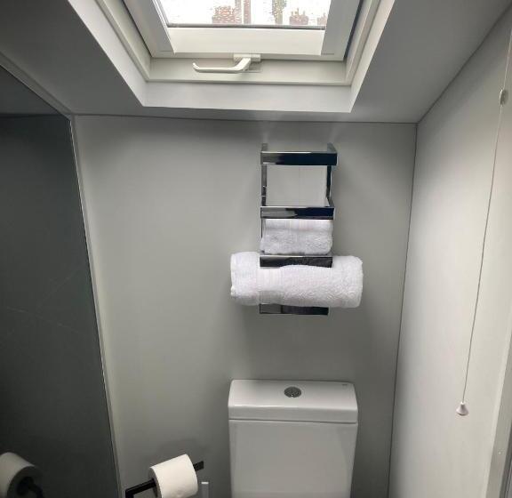 هتل Abbey Court Guest House