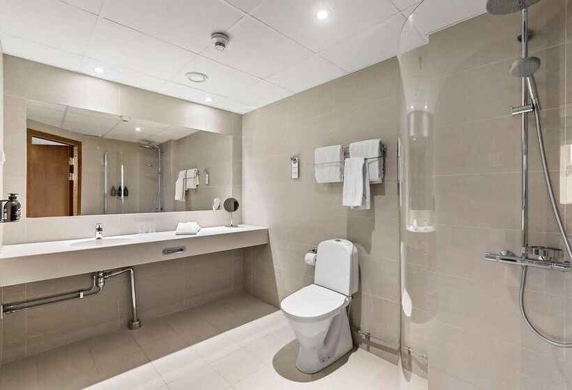 هتل Best Western Plus Savoy Lulea