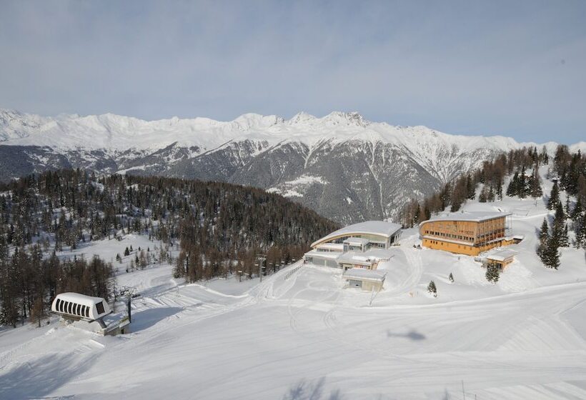 فندق Gaia Residence