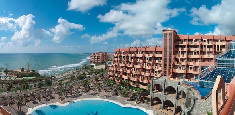 هتل Holiday World Polynesia