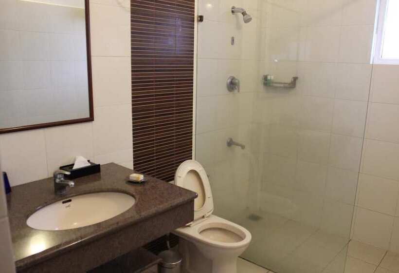 בית מלון כפרי Justa Off Mg Road