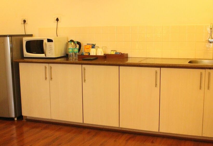 בית מלון כפרי Justa Off Mg Road