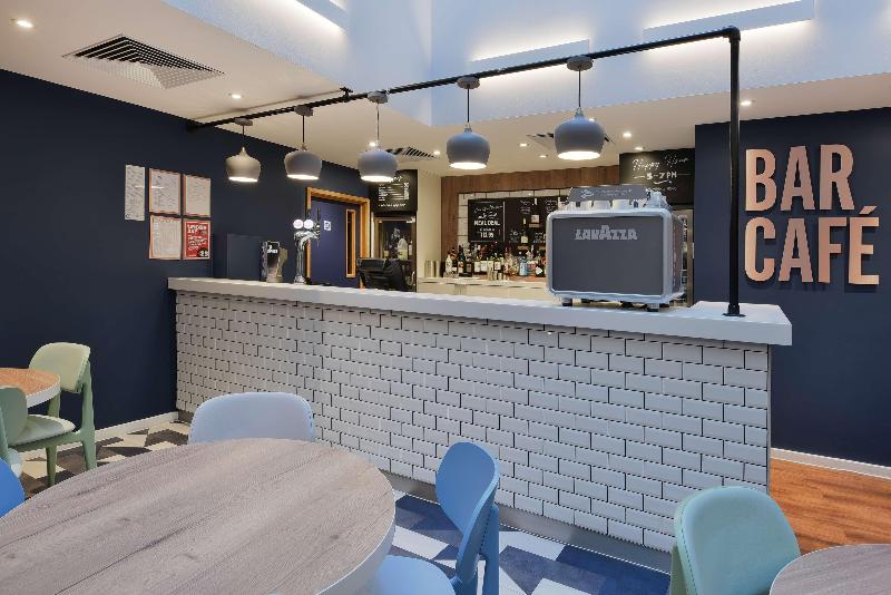 هتل Travelodge London Central Southwark