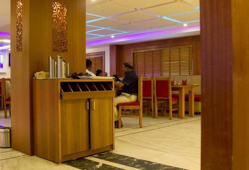 هتل Royal Regency