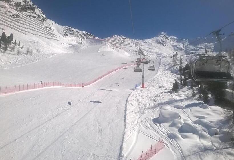 Alpshotel Bergland