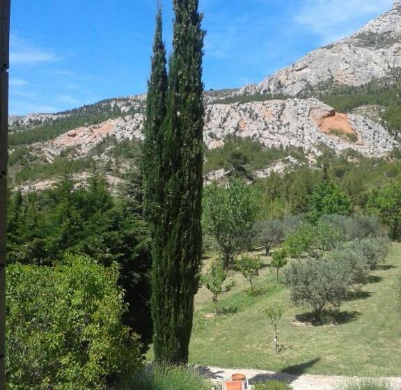 Bed and Breakfast Le Moulin En Provence