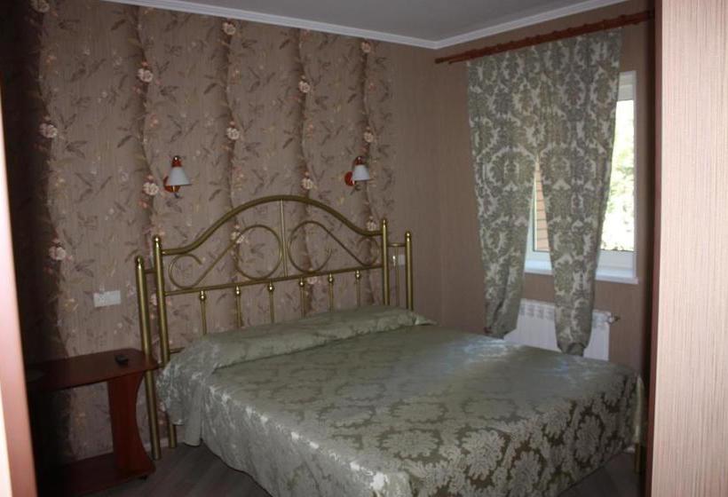 هتل Gostynnyi Dvir