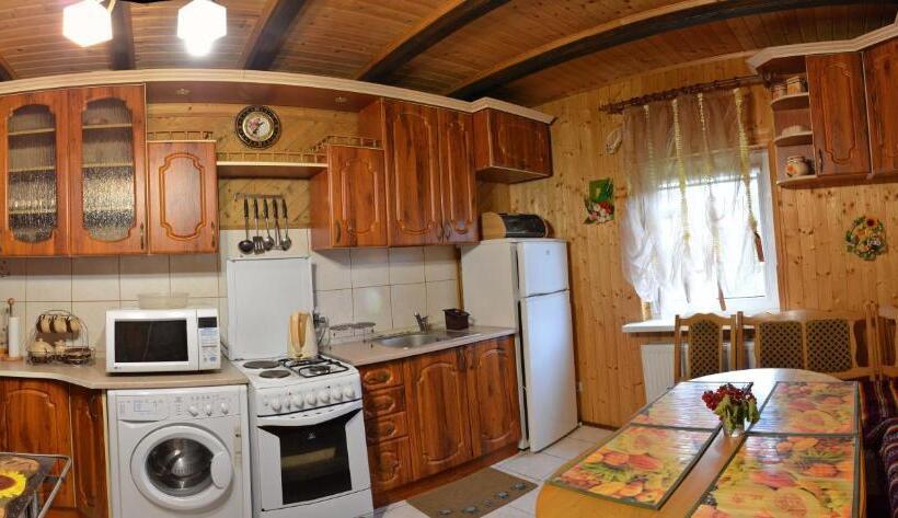 بنسيون Karpatskyi Gomin