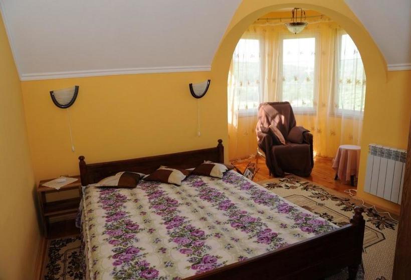 ペンション Polychko Winehouse