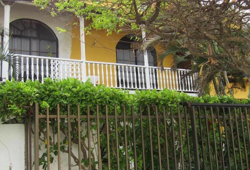 پانسیون Sarah S Place San Andres