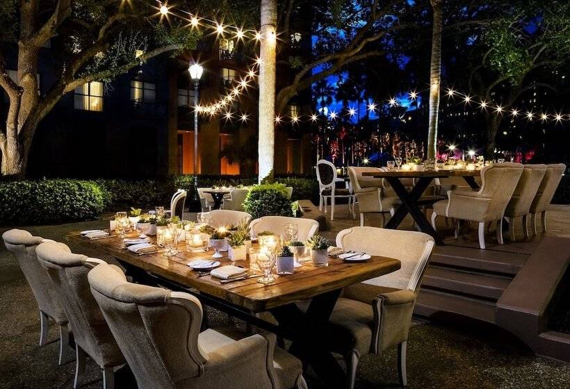 فندق Walt Disney World Swan Reserve