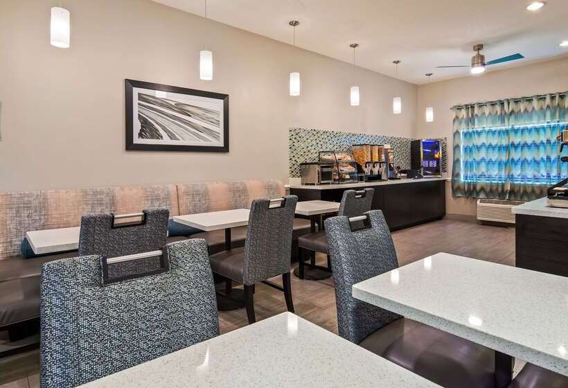 فندق Best Western Mayport Inn & Suites