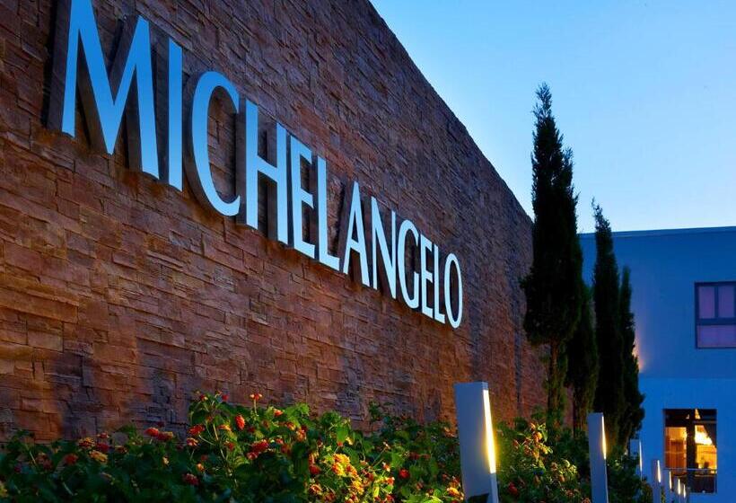 בית מלון כפרי Michelangelo Resort & Spa