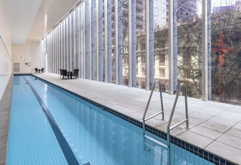 هتل Oaks Brisbane On Charlotte Suites