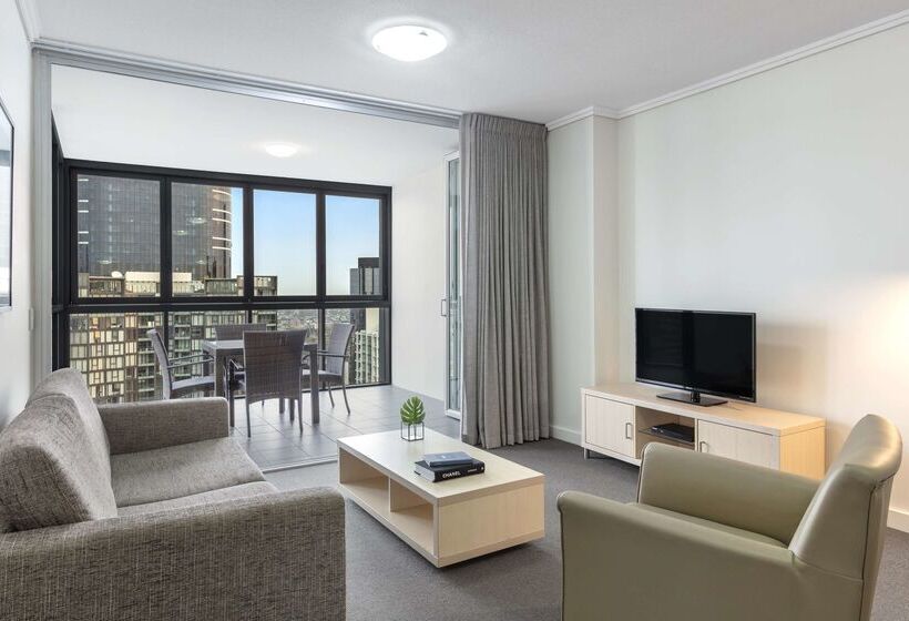 هتل Oaks Brisbane On Charlotte Suites