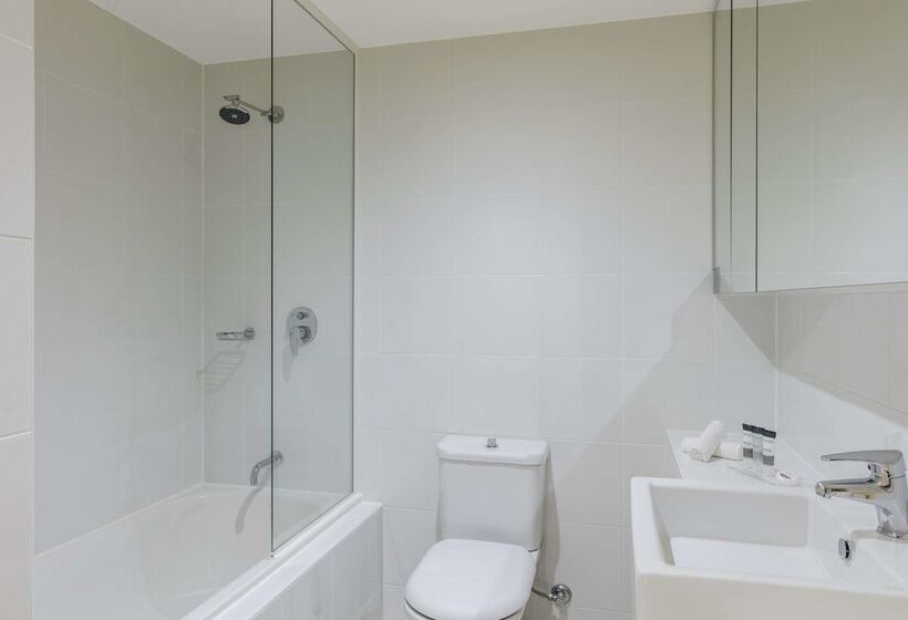 فندق Oaks Melbourne On Lonsdale Suites