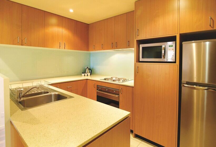 فندق Oaks Melbourne On Lonsdale Suites