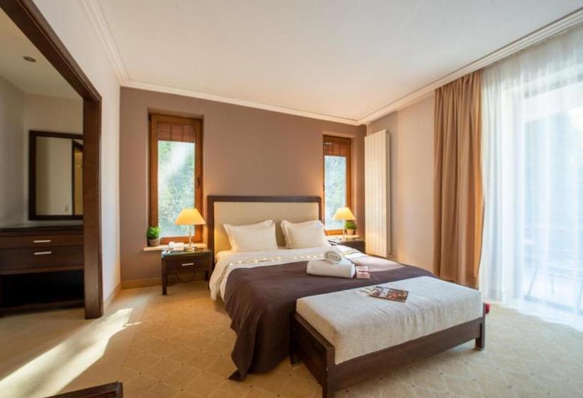 בית מלון כפרי Velina Spa