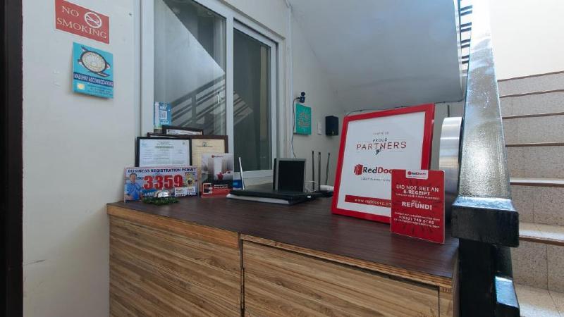 هاستل Reddoorz @ Golite Washington