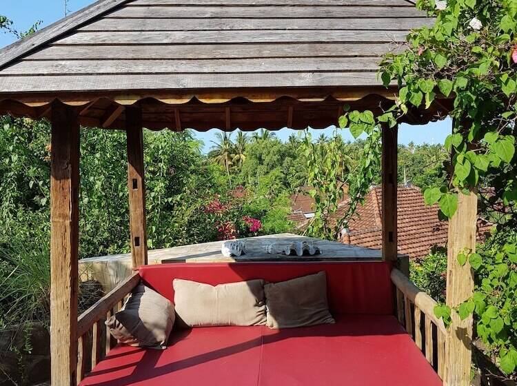 تختخواب و صبحانه Villa Lumbalumba Banyualit