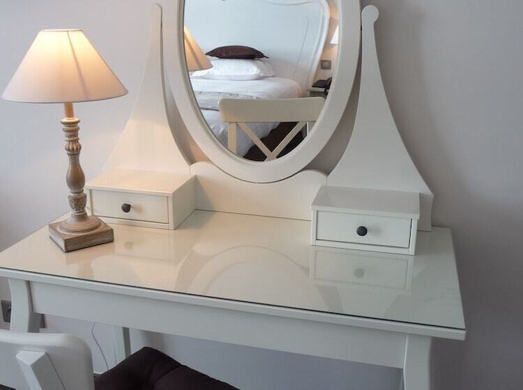 ホテル Clos De La Vaupalière   Rouen