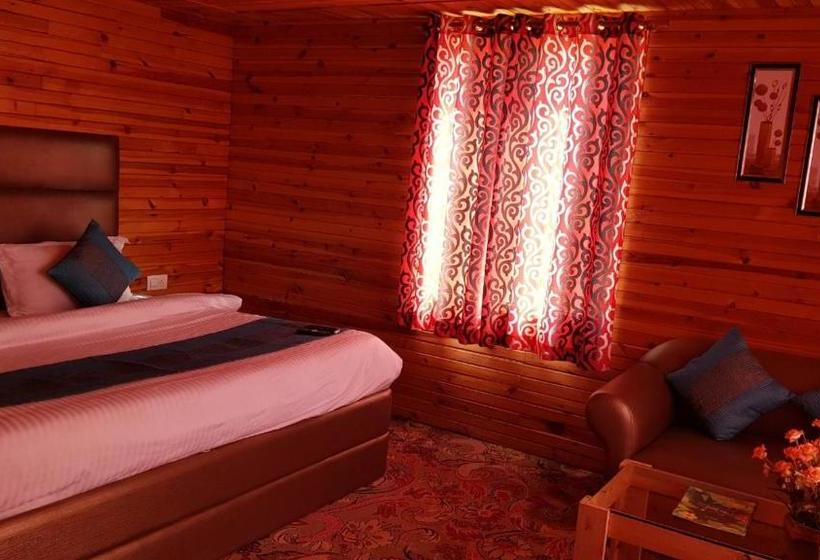 فندق Maharaja Resort Patnitop