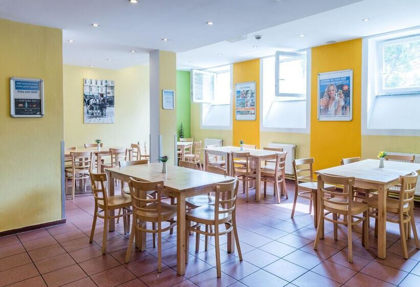 مسافرخانه a&o Wien Stadthalle