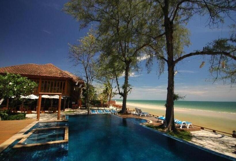 هتل Baan Talay Dao