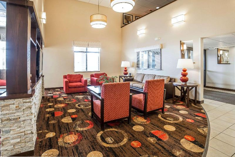 Отель Comfort Inn & Suites Gateway To Glacier National Park