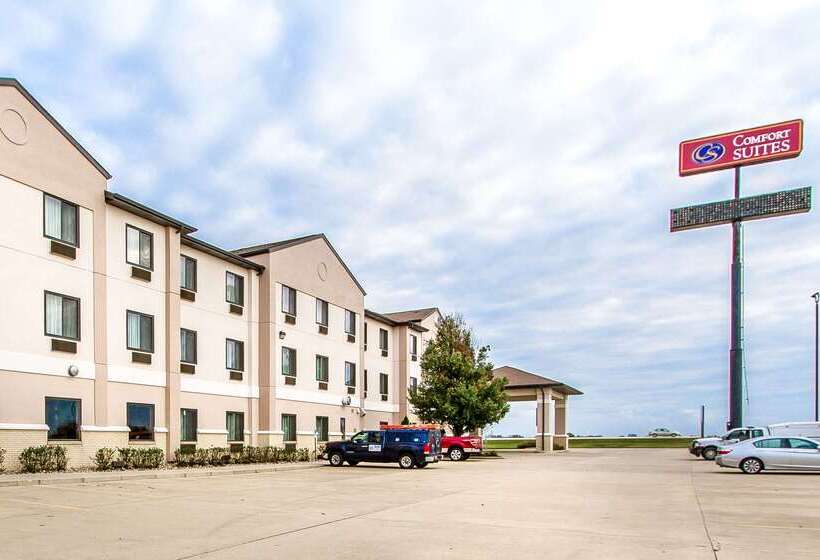 فندق Comfort Suites