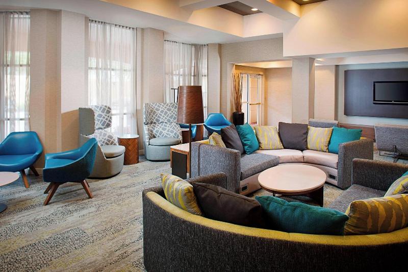 فندق Courtyard By Marriott West Palm Beach Airport