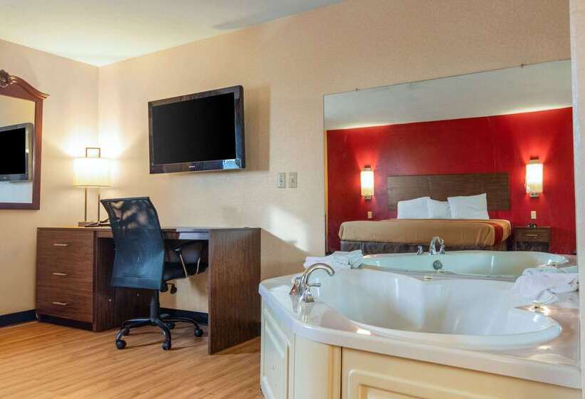 ホテル Econo Lodge Kent   Akron West