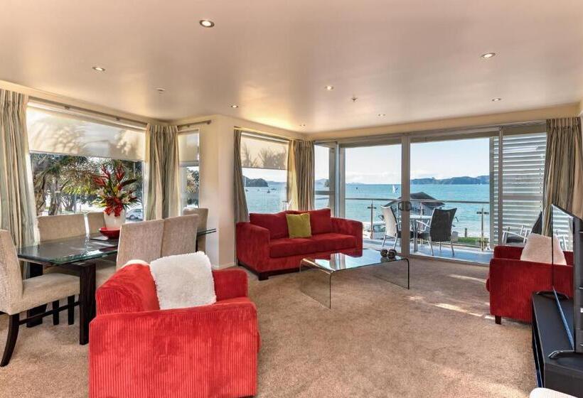 هتل Edgewater Palms Apartments