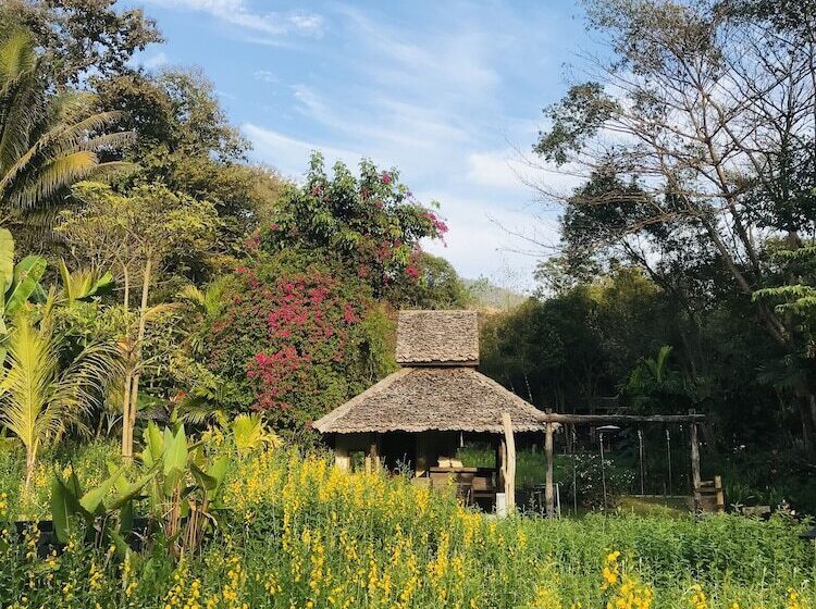 هتل Fern Resort Mae Hong Son