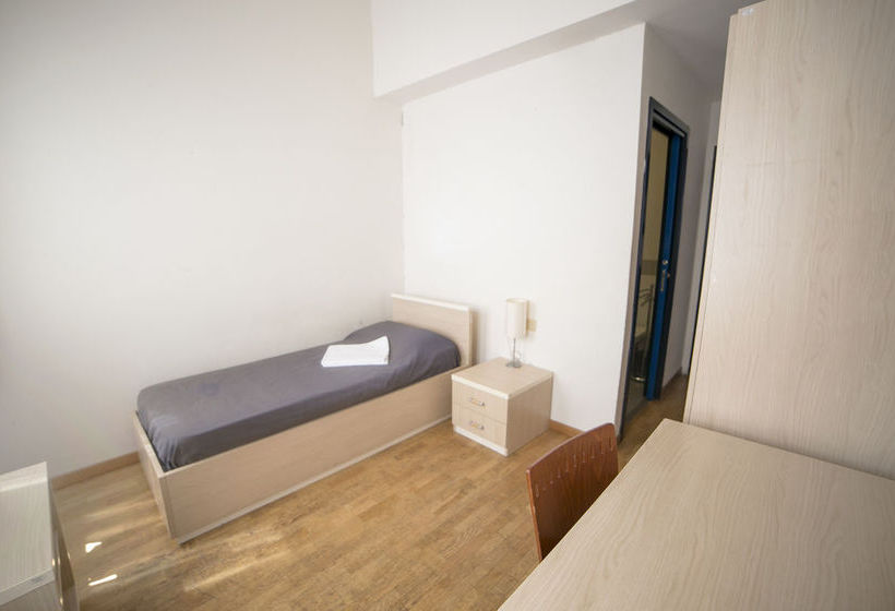 هتل Sunny Terrace Hostel