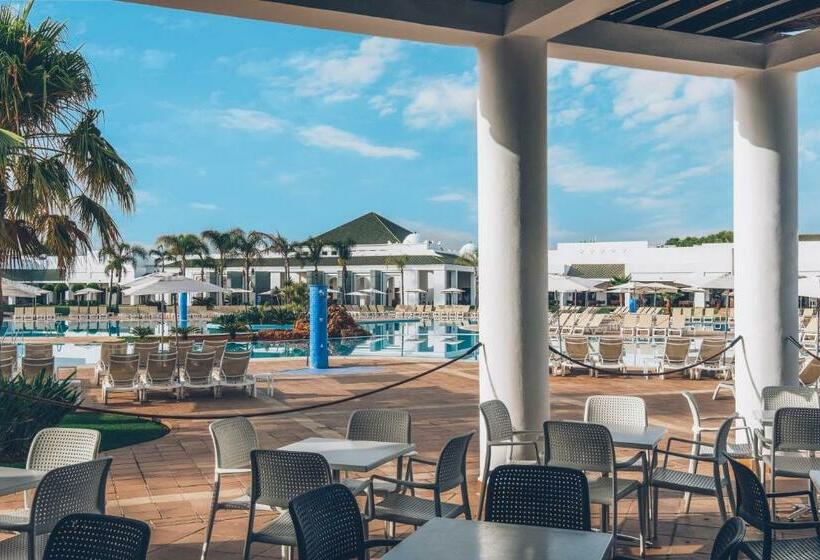 هتل Iberostar Waves Saidia