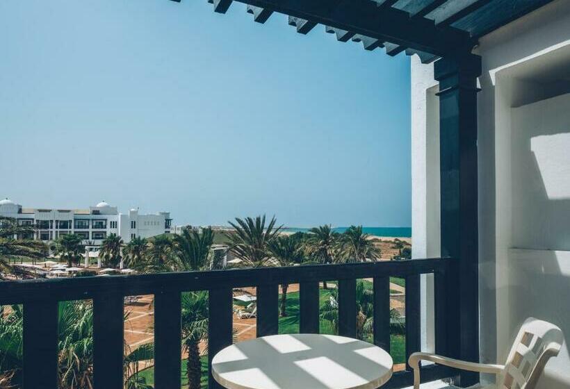 هتل Iberostar Waves Saidia