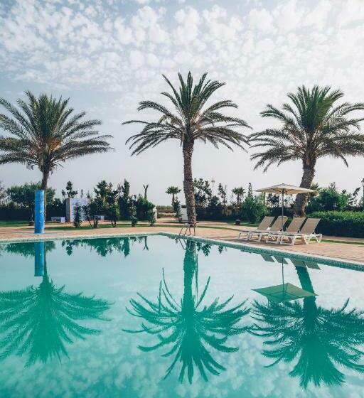 هتل Iberostar Waves Saidia