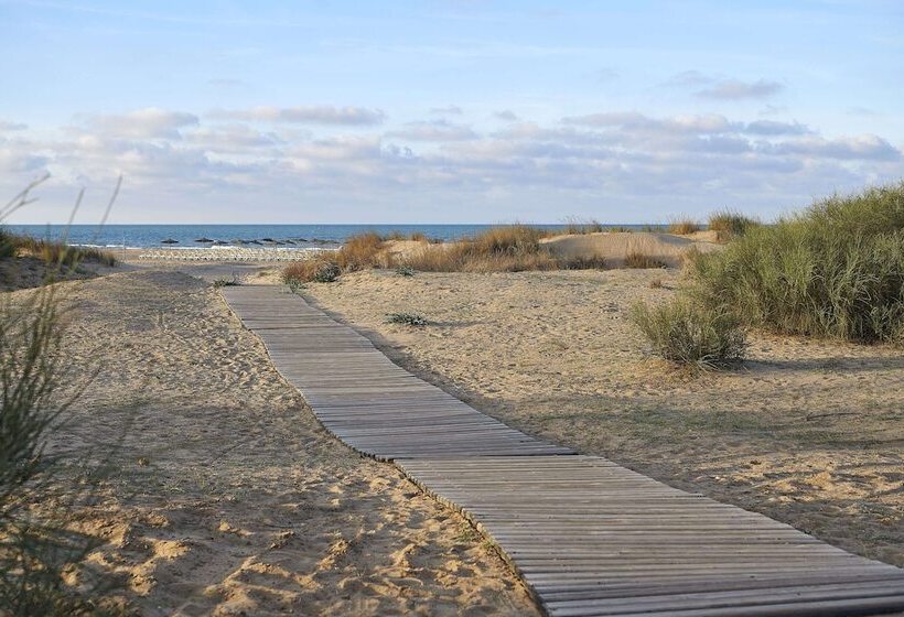 هتل Iberostar Waves Saidia