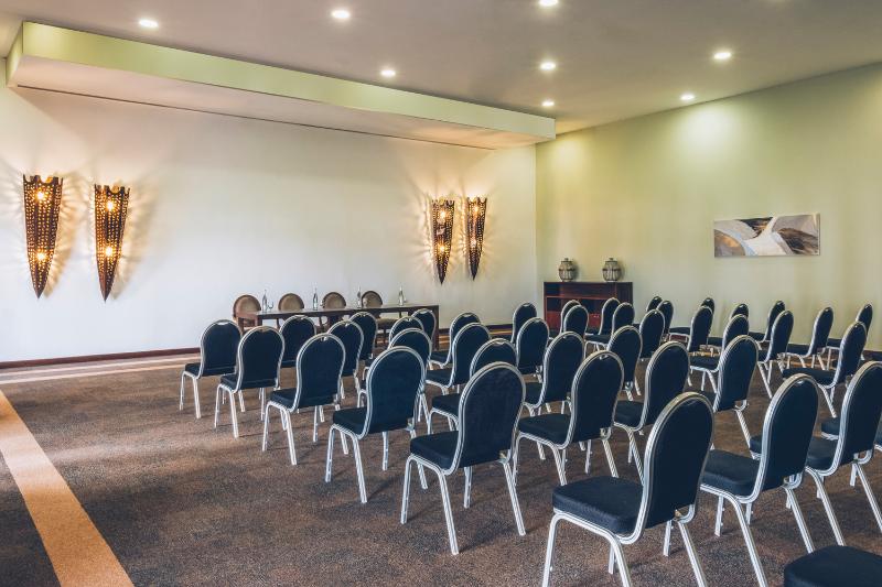 هتل Iberostar Waves Saidia