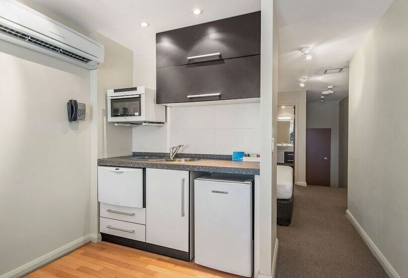 هتل Mantra One Sandy Bay Road