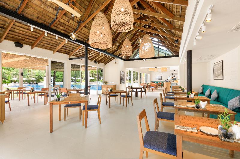 هتل Outrigger Khao Lak Beach Resort   Sha Extra Plus
